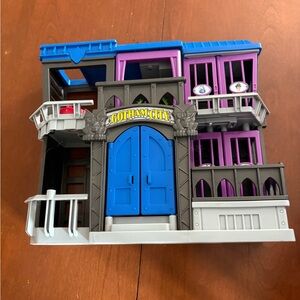 Gotham City Adventure Playset with Blue and Purple Highlights